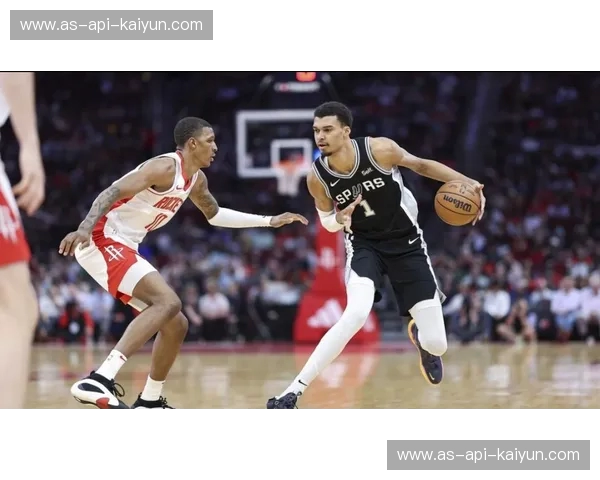 硝烟再燃！火箭vs马刺5月2日经典对决，那些令人窒息的瞬间